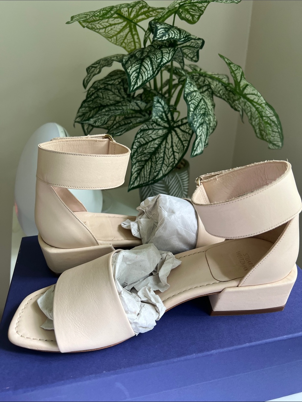 Stuart Weitzman • Women’s 7 • Cream • Leather • Ankle-Strap • Block Heel Sandal